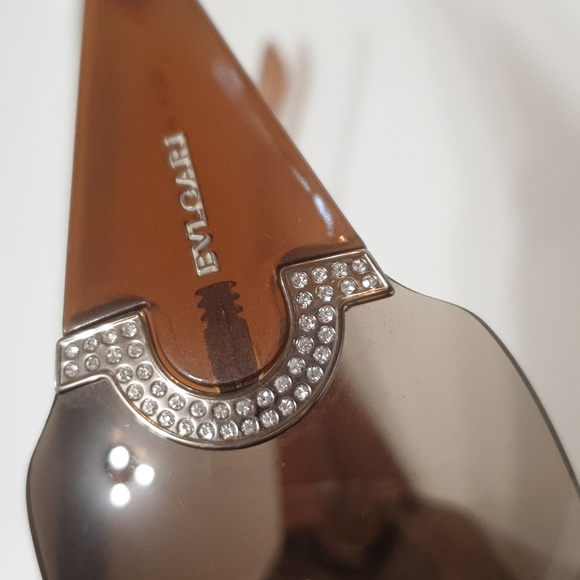 Authentic Bvlgari sunglasses - Picture 7 of 11